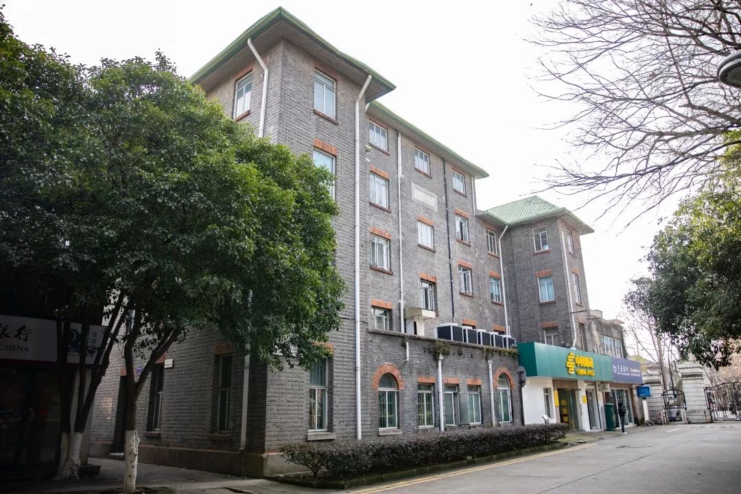 ca2f8ce9e01967a2670dbddd3a581e2f 18.jpg